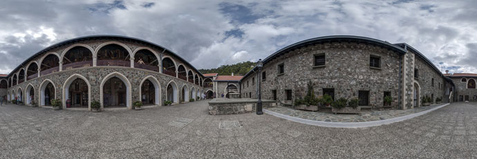Киккский монастырь. Монастырский двор