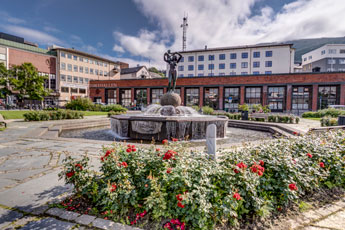 Stadt Narvik. Krieg-Denkmal