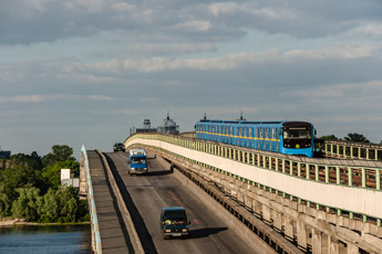 Kiew. Metrobrücke