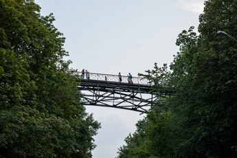 Kiew. Ausblick auf die Parkbrücke