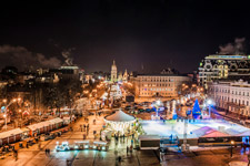 Kiew. Weihnachtsmarkt am Michaelplatz