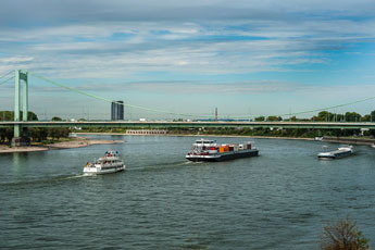 Köln. Rodenkirchener Brücke