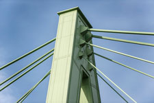 Severinsbrücke. Pylon