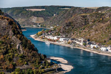 Rhein an Sankt Goarshausen