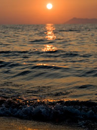 Agios Stefanos. Sonnenuntergang