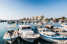 Larnaka. Ein Yachthafen