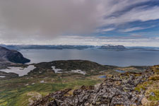 Insel Rolla. Am Berg Stortinden. Blick zum Vågsfjord