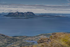 Insel Rolla. Am Berg Stortinden. Blick zu Insel Andøya