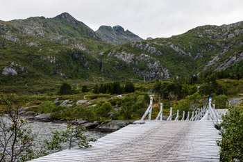 Lofoten. Insel Austvågøya. Svolvær. Holzbrücke