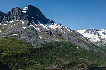 Гора Skarfjellet