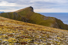 zum Berg Måtinden. Insel Andøya