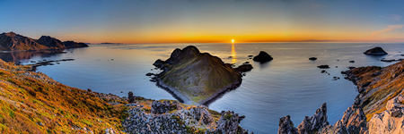Bufjellet. Sonnenuntergang. Insel Langøya