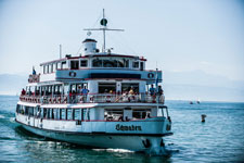 Friedrichshafen. Ein Fahrgastschiff