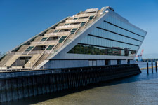 Hamburg. Altona. Dockland