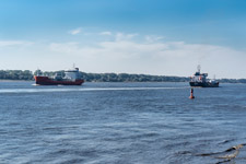 Hamburg. Schiffe. Gastanker