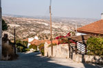Dorf Pissouri. Eine Gasse