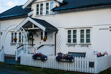 Lofoten Inseln. Hennigsvær. Ein Familienhaus