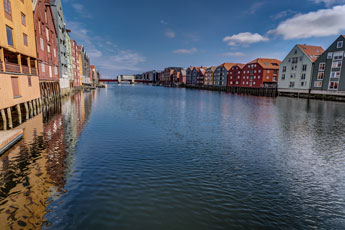 Trondheim. Häuser an der Nidelva