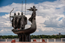 Kiew. Denkmal für die Kiewer Stadtgründer