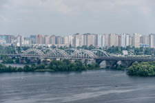 Kiew. Darnizkiu Brücke