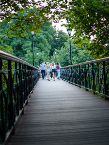 Kiew. Die Parkbrücke