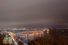 Kiew. Ein Ausblick auf Dnepr und Podol