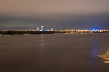 Kiew. Dnepr am Winter