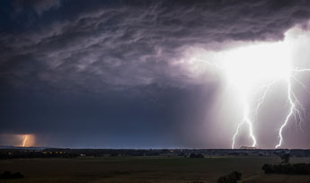 Gewitter über Leineaue