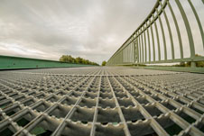Fussweg über die alte Trogbrücke