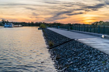 Garbsen. Mittellandkanal. Trogbrücke
