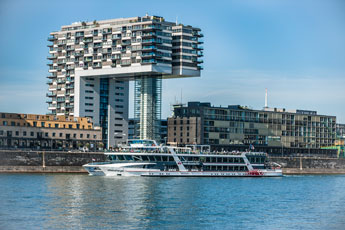 Schiffsverkehr im Kölner Rheingebiet