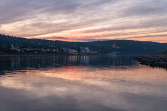 Am Rhein. Nach einem Sonnenuntergang