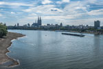 Schiffsverkehr im Kölner Rheingebiet