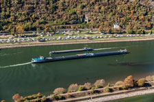 Rhein am Loreleyfelsen