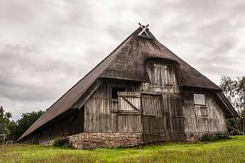 Lüneburger Heide. Reetscheune