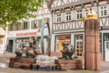 Nordschwarzwald. Nagold. Fabelbrunnen
