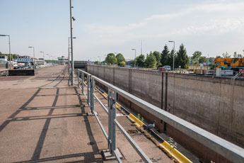 Schleuse Iffezheim