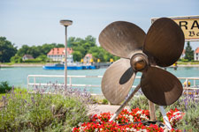 Am Rhein. Plittersdorf