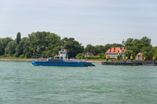 Am Rhein. Rheinfähre Plittersdorf–Seltz
