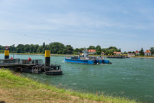 Am Rhein. Rheinfähre Plittersdorf–Seltz