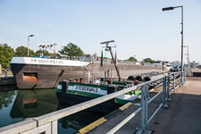 Schleuse Iffezheim