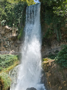 Stadt Edessa. Wasserfall Karanos