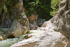 Ein Zufluss Moglenitsas nahe Dorf Loutraki