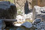 Samaria-Schlucht. Ein Bach