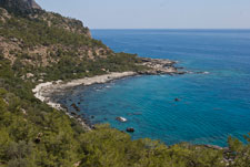 Bucht mit der Kapelle Ag. Andonios