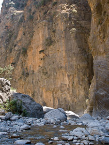 Samaria-Schlucht. Ein Bach