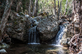 Zum Wasserfall Kalidonia