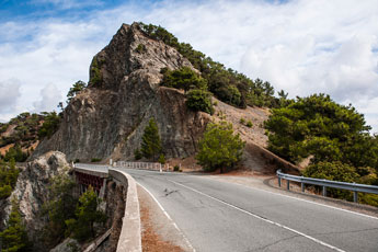 Troodos-Gebirge. Eine Brücke