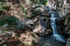 Zum Wasserfall Kalidonia