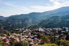 Troodos-Gebirge. Dorf Pedoulas